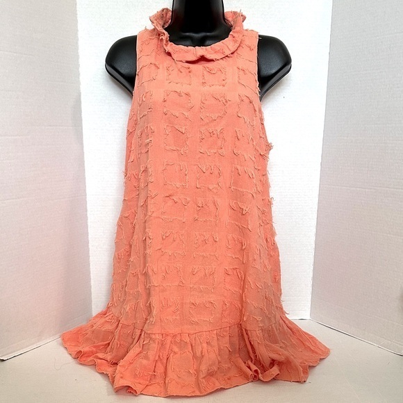 Mustard Seed Dresses & Skirts - Mustard Seed Coral Textured Mini Dress small